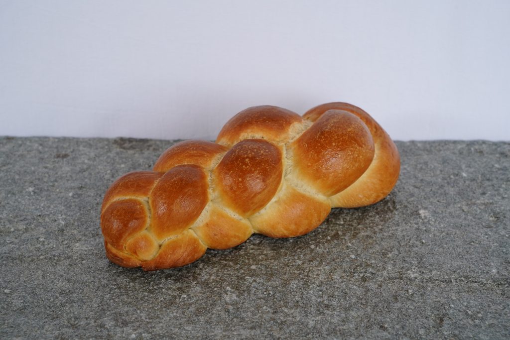 Butterzopf vom Hofladen Hof Riedweid