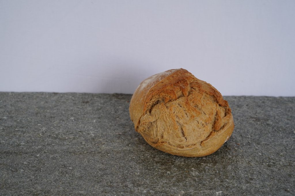 Brot aus dem Holzofen vom Hofladen Riedweid in Mosen